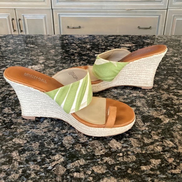 MICHAEL KORS WEDGE SANDALS TROPICAL ESPADRILLES SIZE 7.5 - Picture 1 of 6